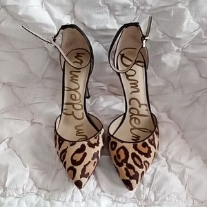 Sam Edelman pump heels excellent condition some wear on sole but perfect heel